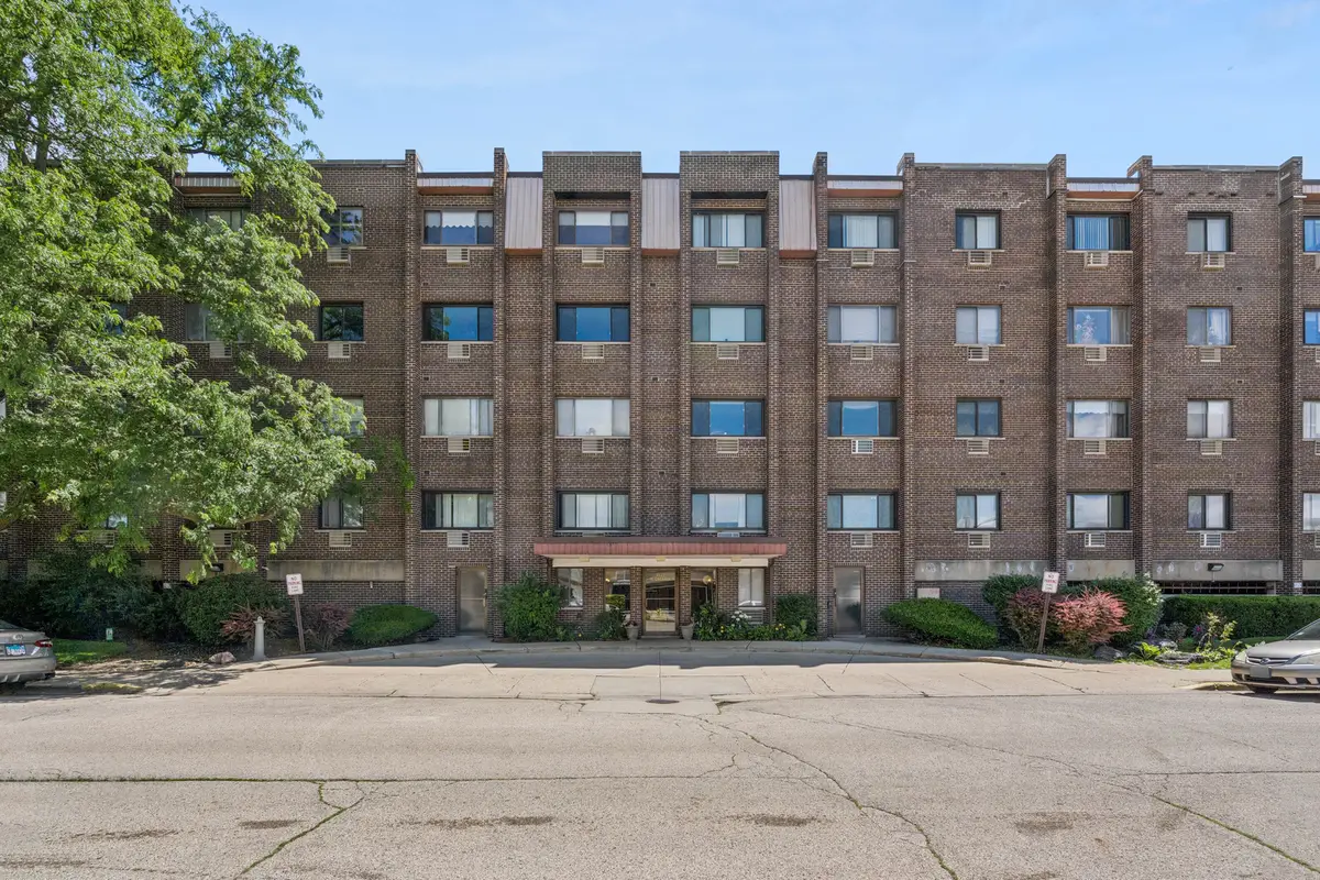 4623 N Chester Avenue #307, Chicago, IL 60656 - #1
