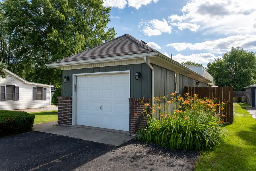 416 S Ben Street, Plano, IL 60545 - #3