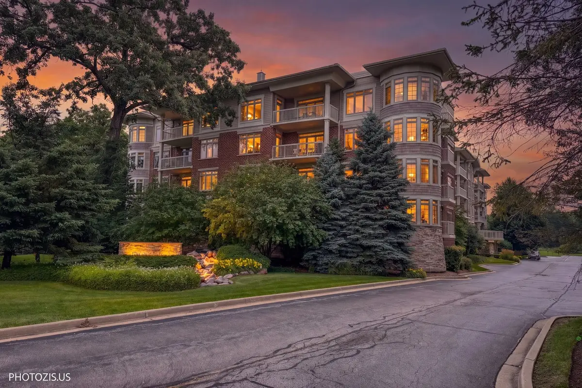 425 Benjamin Drive #302, Vernon Hills, IL 60061 - #1