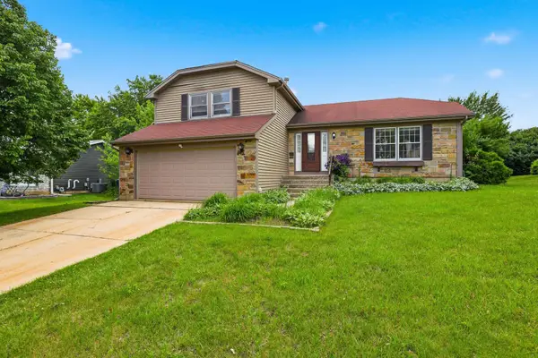 310 Crestwood Court, Algonquin, IL 60102