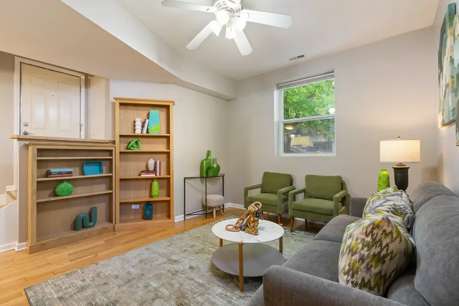 3908 W Ainslie Street #G, Chicago, IL 60625 - #3