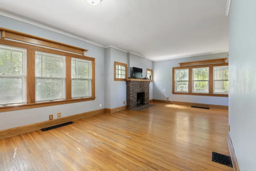 1611 Yonge Street, Rockford, IL 61103 - #3