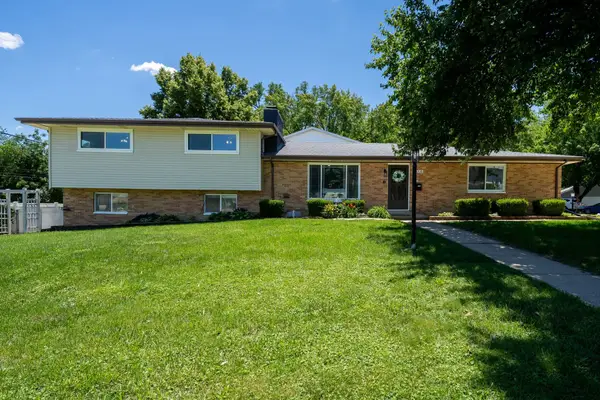 1308 W Kenwick Lane, Peoria, IL 61614