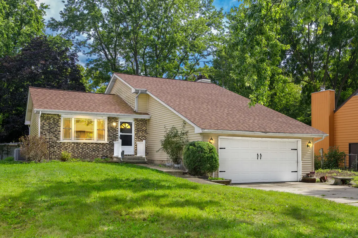 871 N Gladstone Avenue, Aurora, IL 60506 - #1