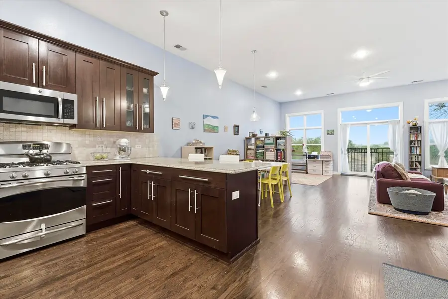 832 W 36th Street #4, Chicago, IL 60609 - #2