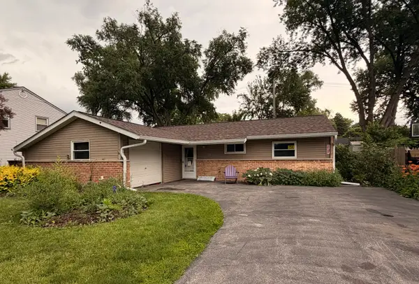 144 N Pinecrest Road, Bolingbrook, IL 60440