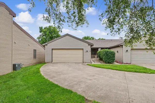 1806 Glenwood Oaks Court #A, Urbana, IL 61801
