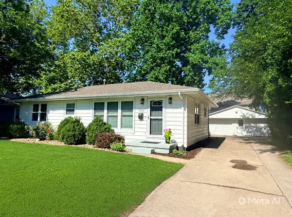 1003 Mcgregor Street, Bloomington, IL 61701