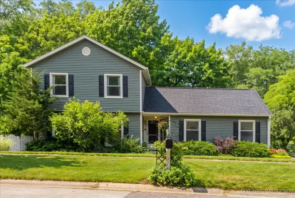 452 N Glengarry Drive, Geneva, IL 60134