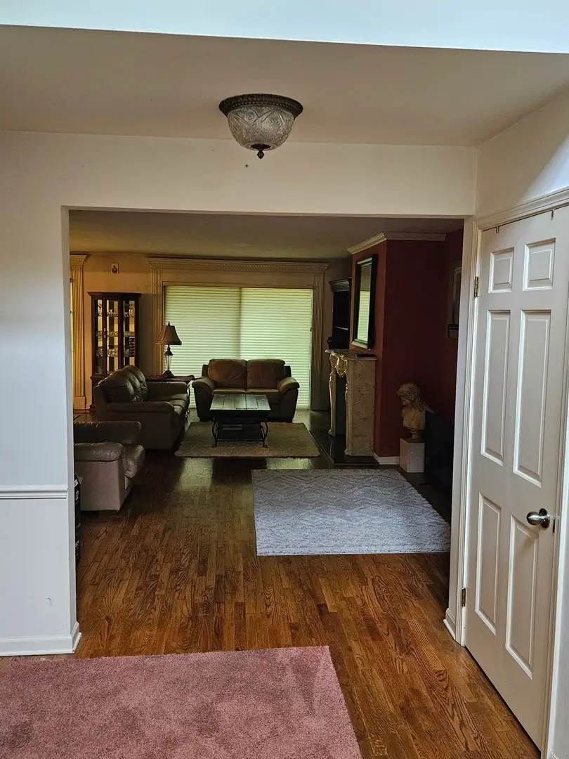 3912 Dundee Road, Northbrook, IL 60062 - #3