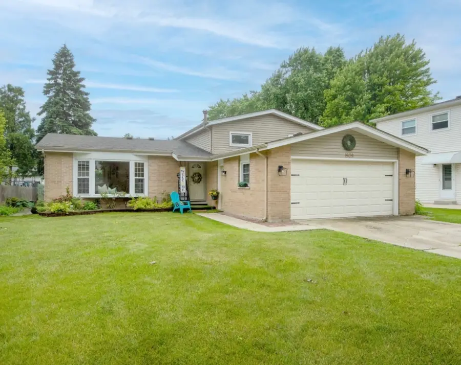 1909 E Maya Lane, Mount Prospect, IL 60056 - #2