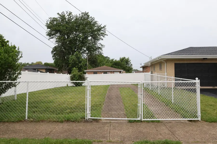 16644 Maple Street, South Holland, IL 60473 - #3