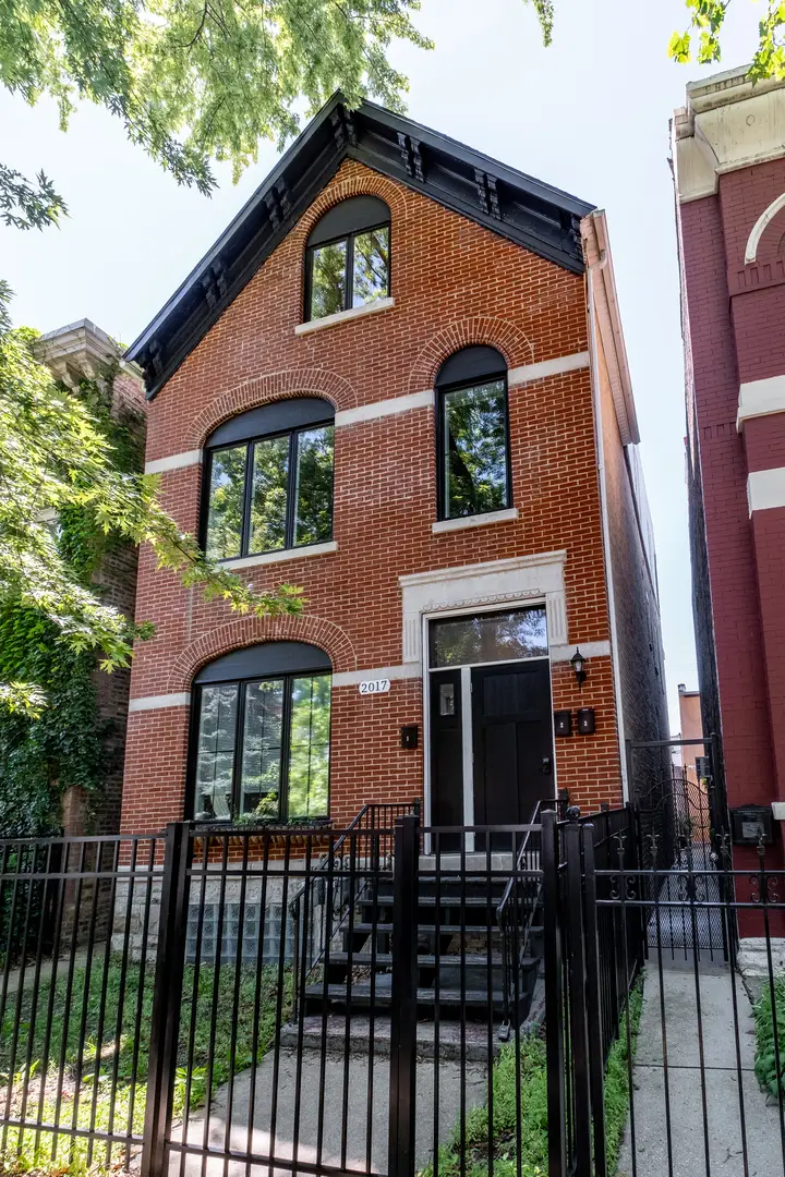 2017 W Huron Street, Chicago, IL 60612 - #1