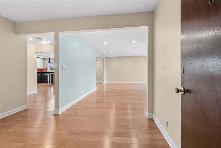 930 Hinman Avenue #504, Evanston, IL 60202 - #3