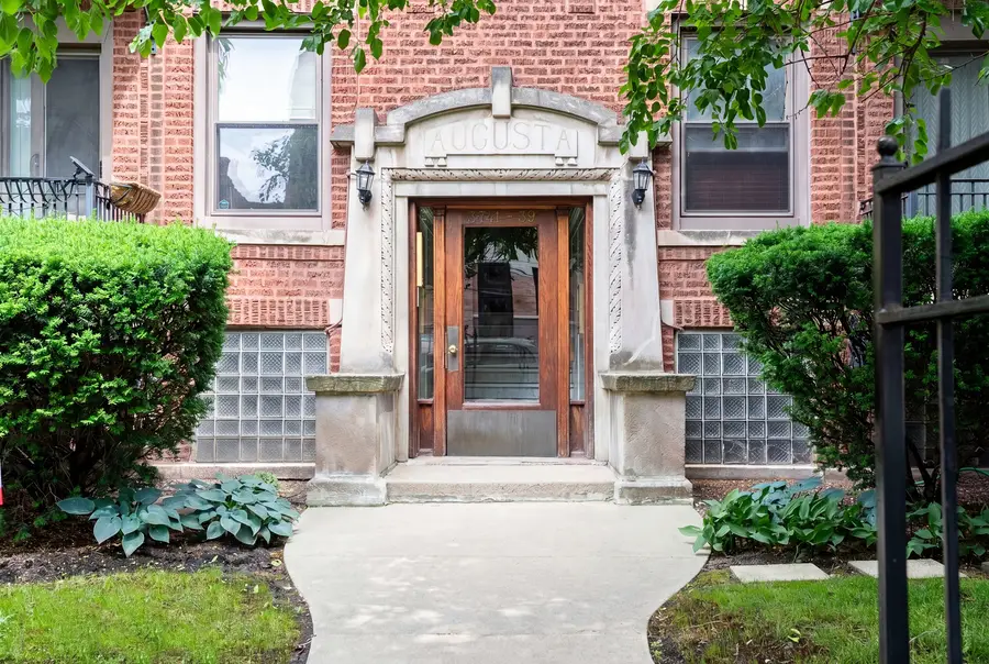 3739 N Wilton Avenue #3S, Chicago, IL 60613 - #2