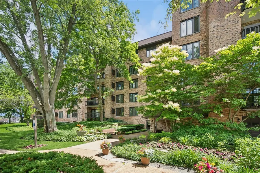 3741 Mission Hills Road #201, Northbrook, IL 60062 - #2