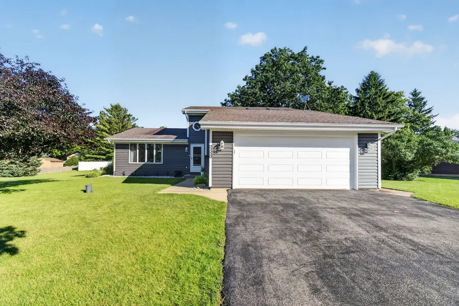 23020 S Michael Drive, Channahon, IL 60410 - #2