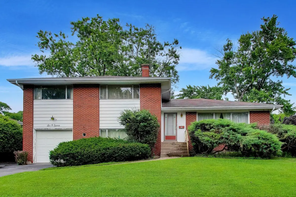 607 S George Street, Mount Prospect, IL 60056 - #1