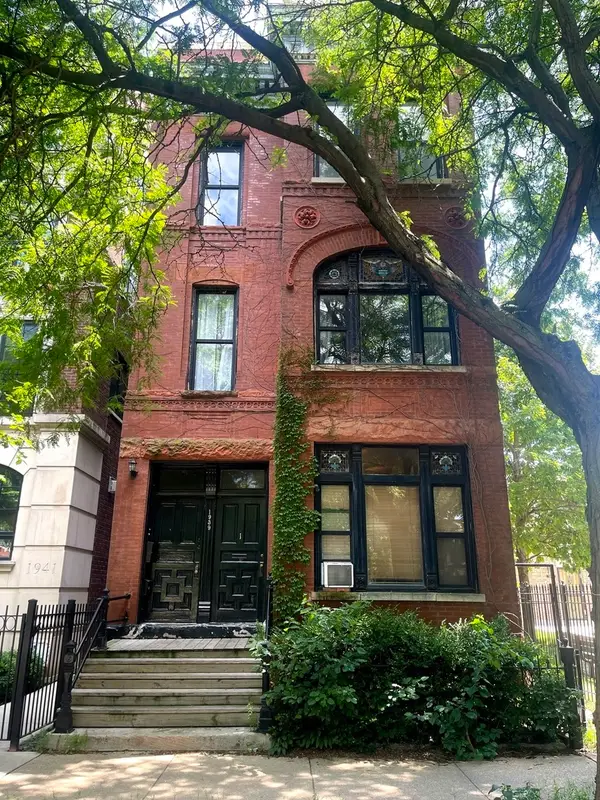 1939 N Larrabee Street, Chicago, IL 60614
