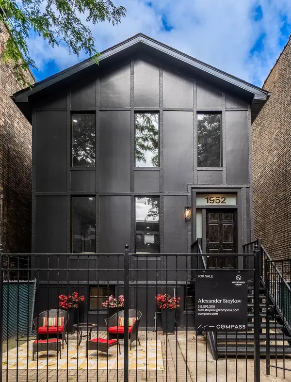 1952 N Bissell Street, Chicago, IL 60614