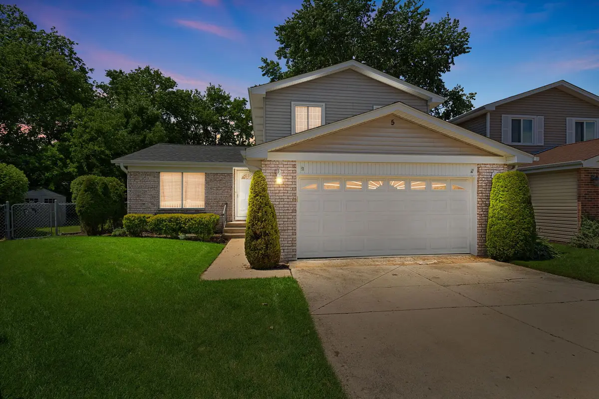5 Oriole Court, Woodridge, IL 60517 - #1