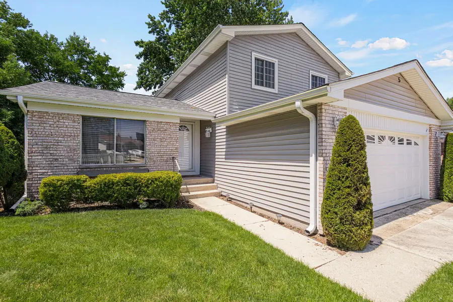 5 Oriole Court, Woodridge, IL 60517 - #3
