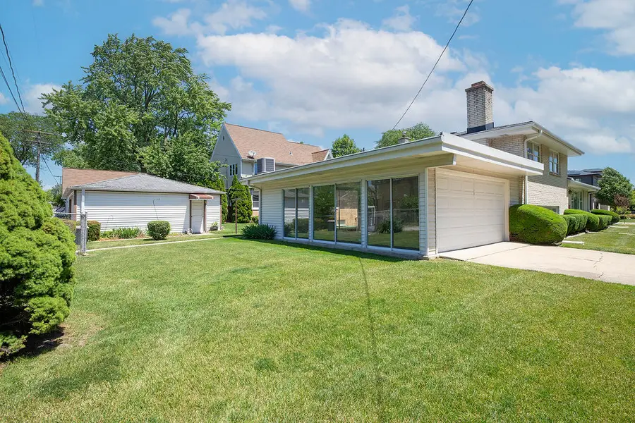 6000 Crain Street, Morton Grove, IL 60053 - #3