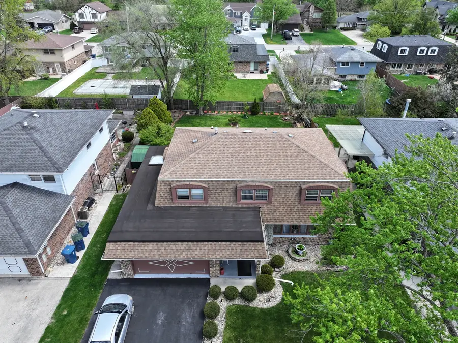 10347 S Alta Drive, Palos Hills, IL 60465 - #3
