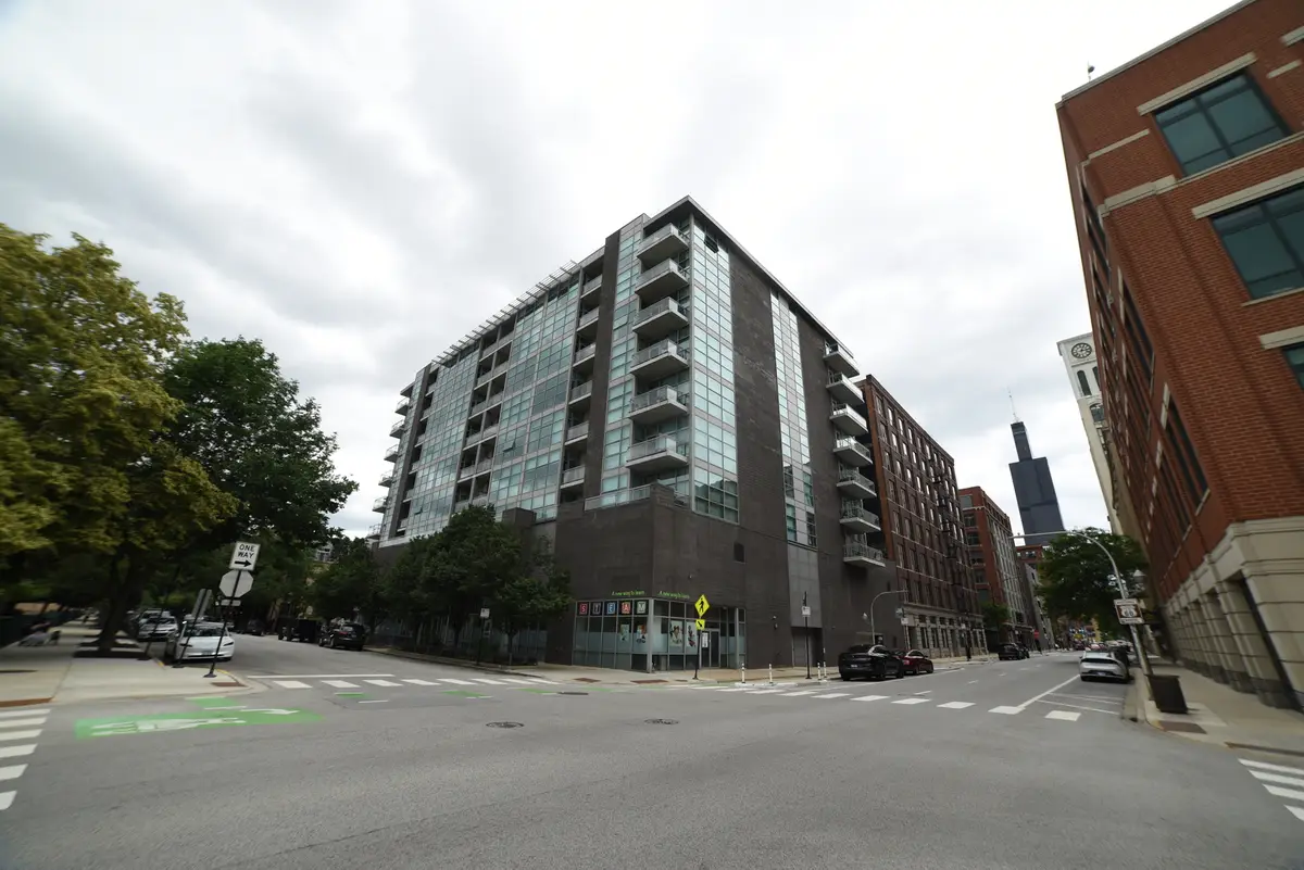 225 S Sangamon Street #701, Chicago, IL 60607 - #1