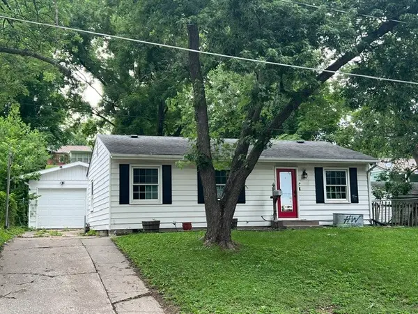 3014 W 1st Street, Davenport, IA 52804