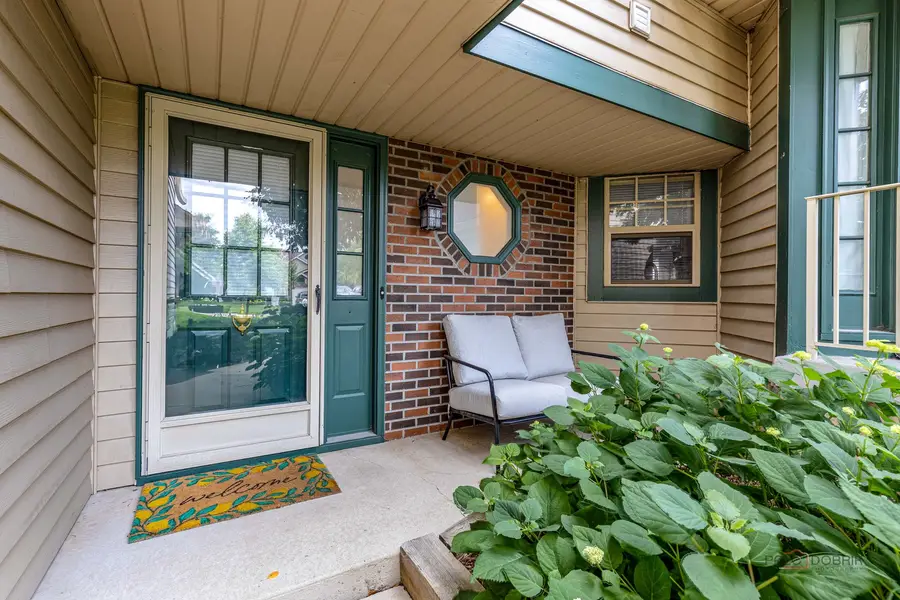 951 Ridgefield Lane, Wheeling, IL 60090 - #3
