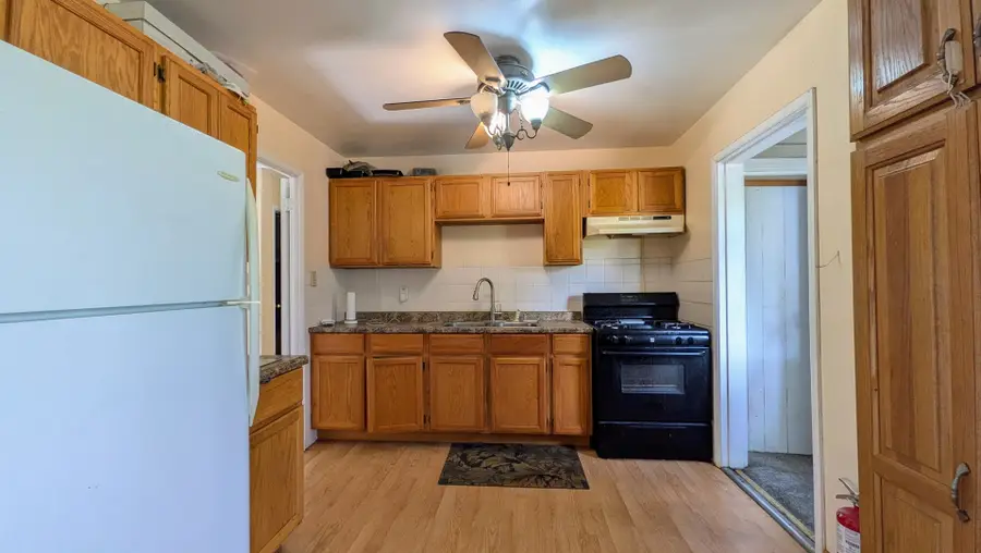 418 Arnold Avenue, Romeoville, IL 60446 - #3