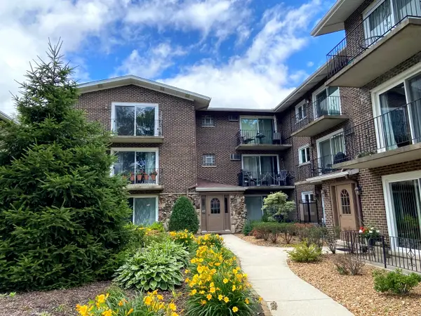 9008 W 140th Street #3A, Orland Park, IL 60462