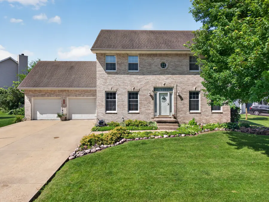 1101 Country Oak Drive, Ottawa, IL 61350 - #2