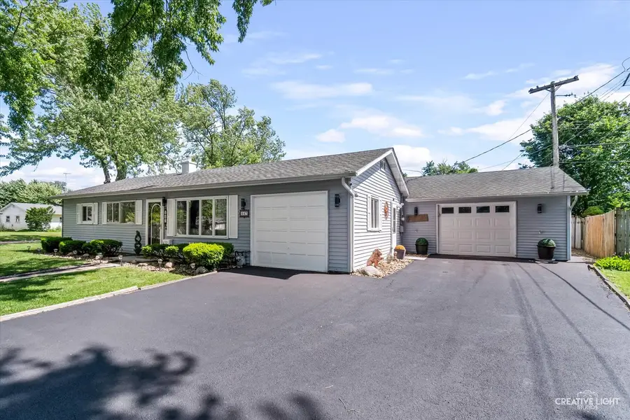 547 Hiawatha Drive, Ottawa, IL 61350 - #2