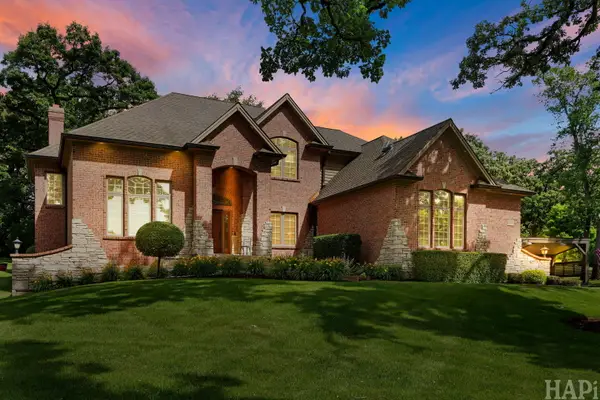 2601 Rolling Oaks Road, Spring Grove, IL 60081