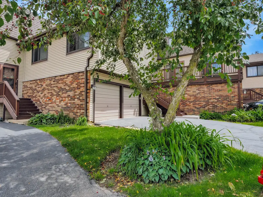 29W337 White Oak Drive, Warrenville, IL 60555 - #2
