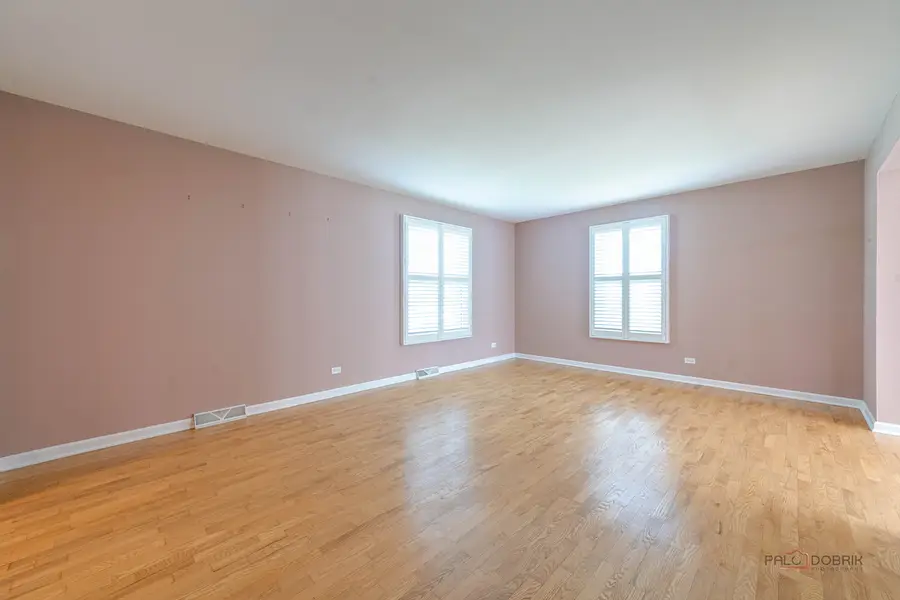 255 Lee Road, Northbrook, IL 60062 - #3