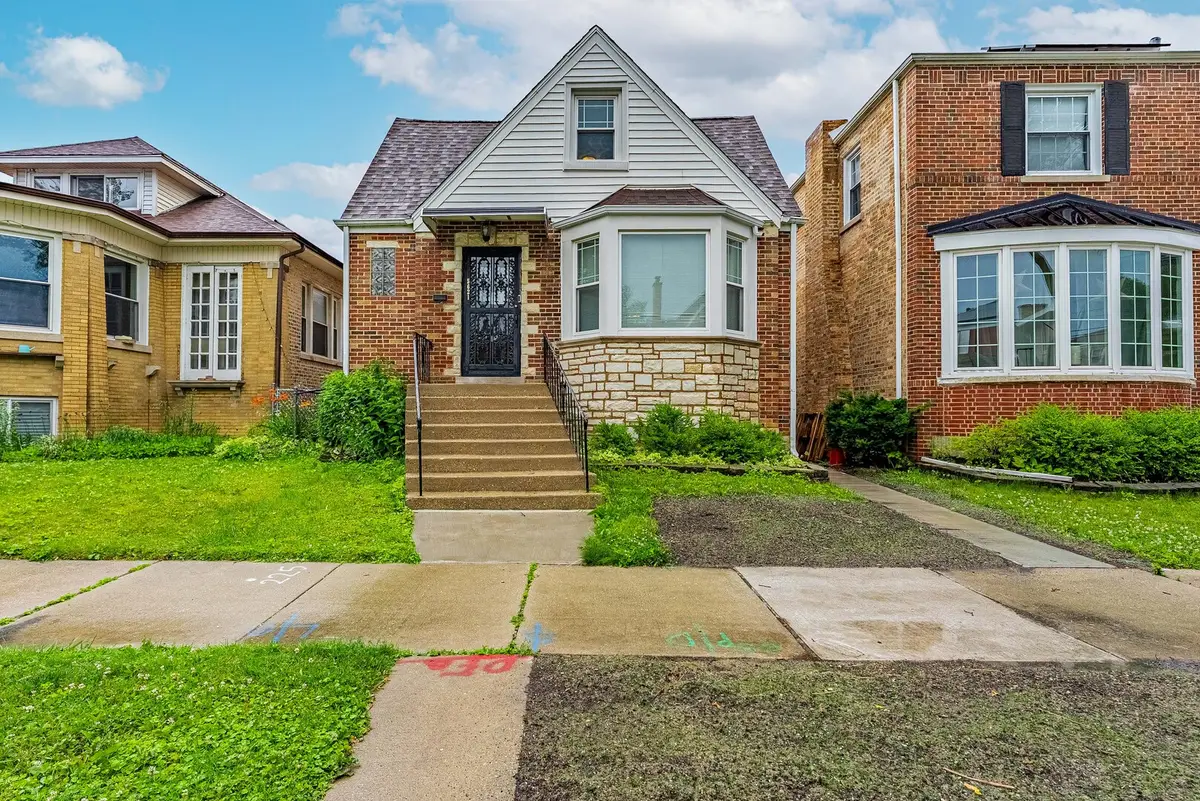 5621 N Drake Avenue, Chicago, IL 60659 - #1