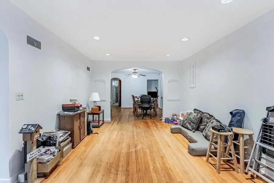 5621 N Drake Avenue, Chicago, IL 60659 - #3