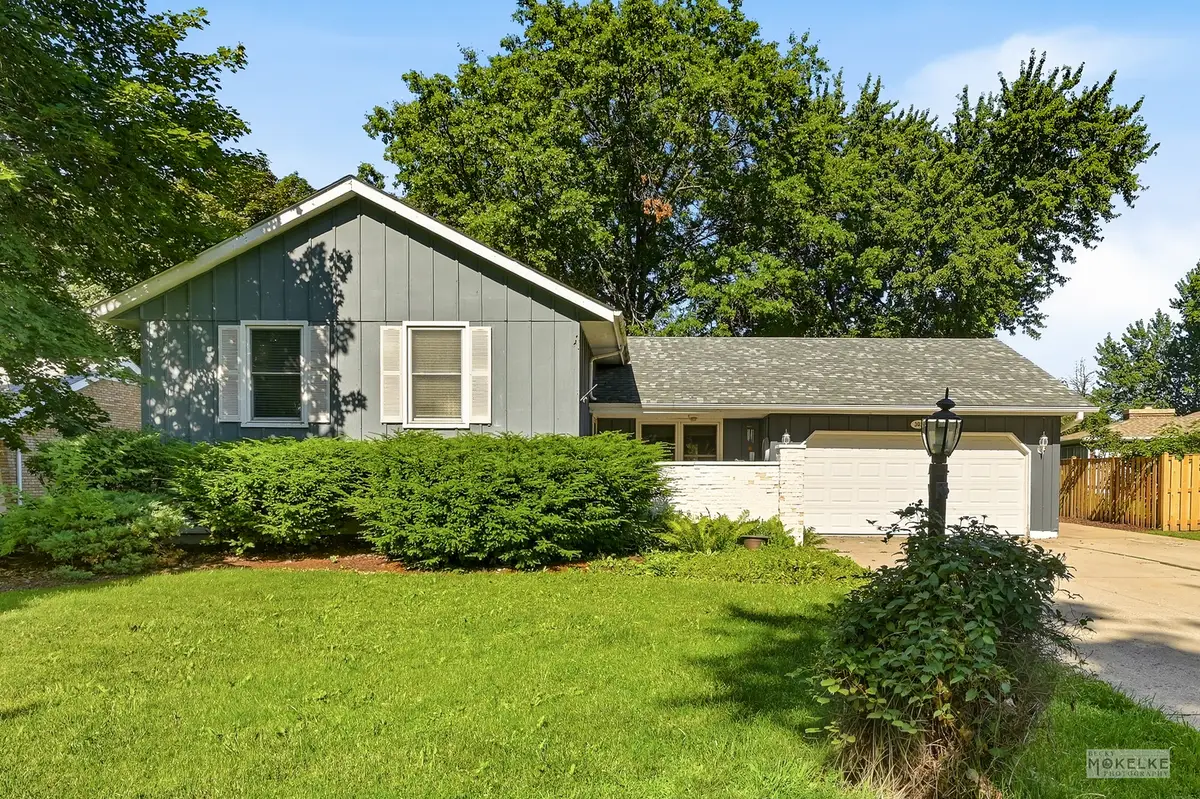 303 Center Parkway, Yorkville, IL 60560 - #1