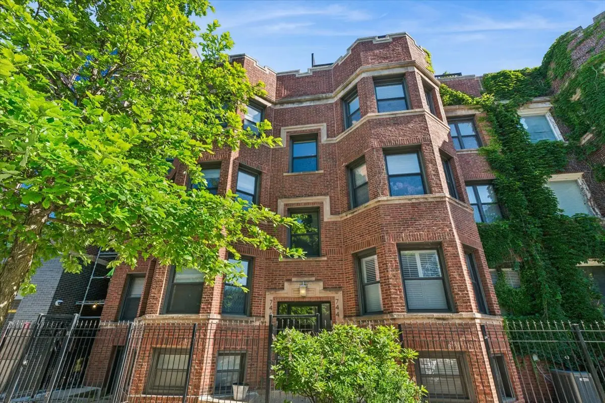 746 W Cornelia Avenue #1W, Chicago, IL 60657 - #1