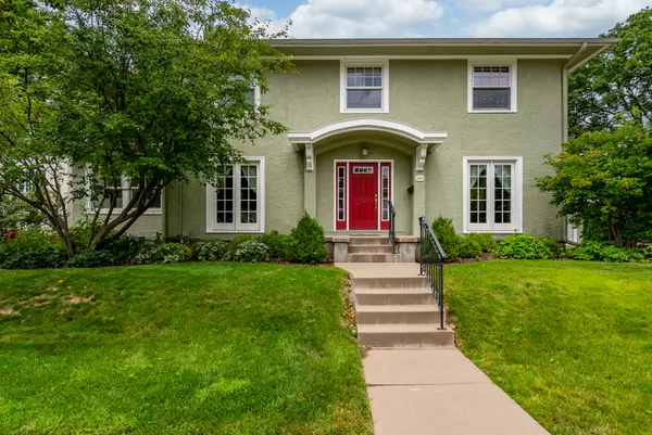 308 Forest Road, Davenport, IA 50803