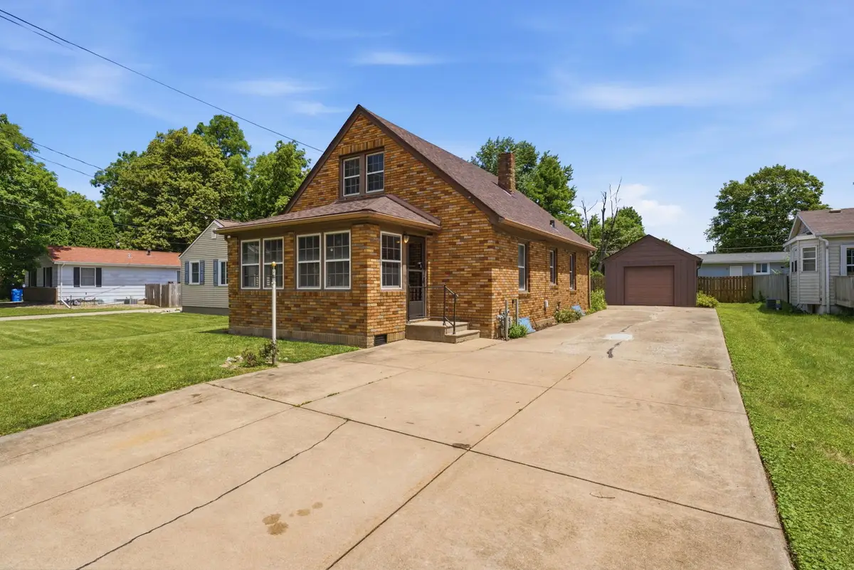 2202 44th Street, Moline, IL 61265 - #1