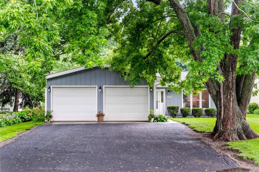 307 S Washington Street, Hudson, IL 61748 - #3