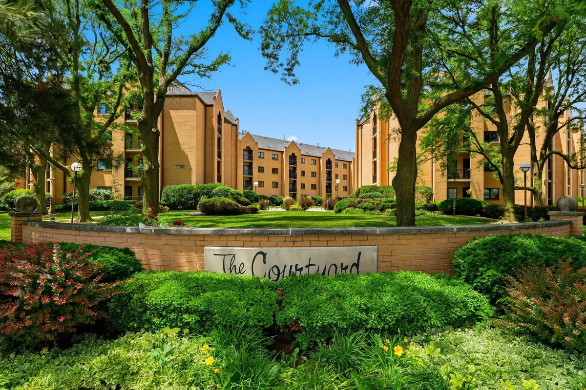 7420 W Lawrence Avenue #409, Harwood Heights, IL 60706 - #1