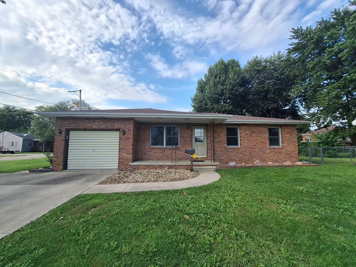 800 Cotton Street, Streator, IL 61364 - #1