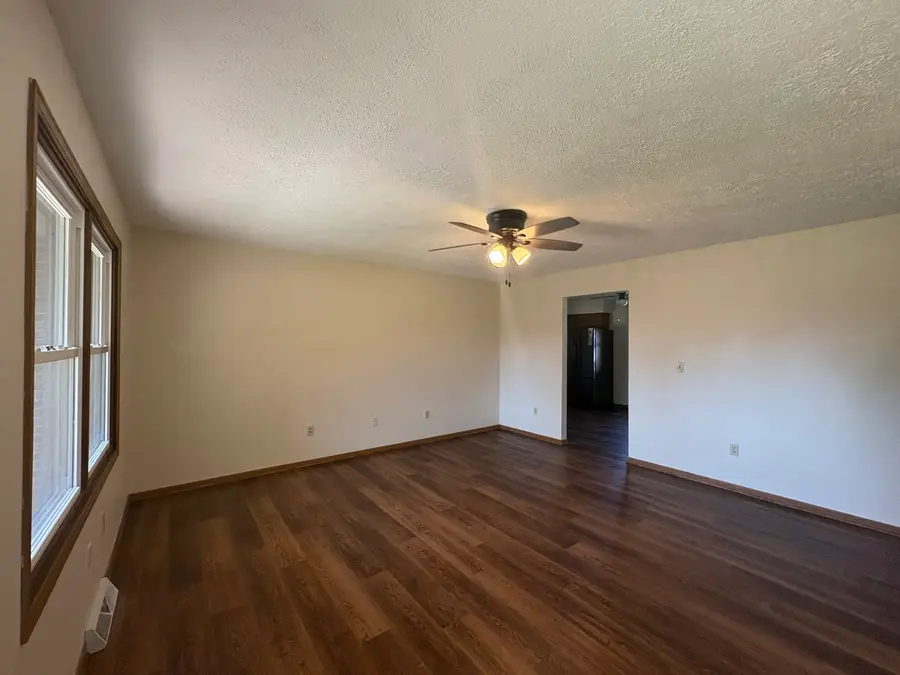 800 Cotton Street, Streator, IL 61364 - #2