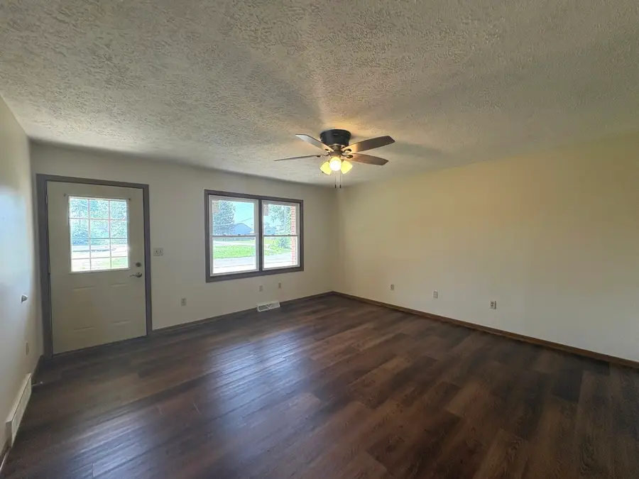 800 Cotton Street, Streator, IL 61364 - #3