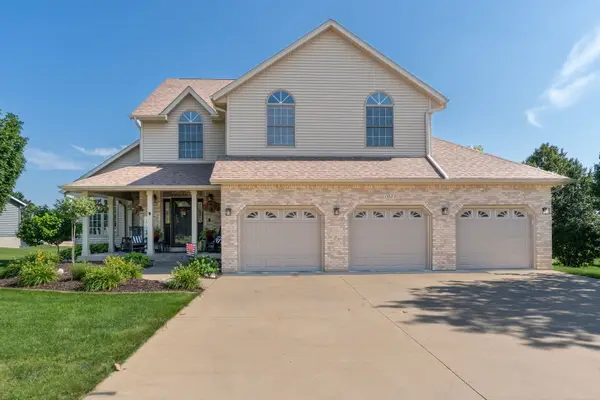 1021 Springbrook Lane, De Witt, IA 52742